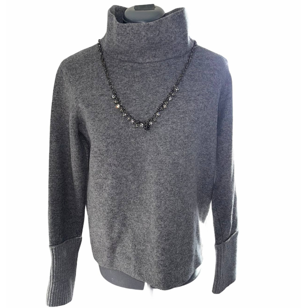 Club Monaco  Wool Cozy Gray Turtle Neck Sweater M